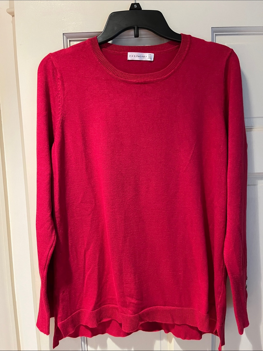 Women’s retrology Bright Red Crewneck Sweater, size medium